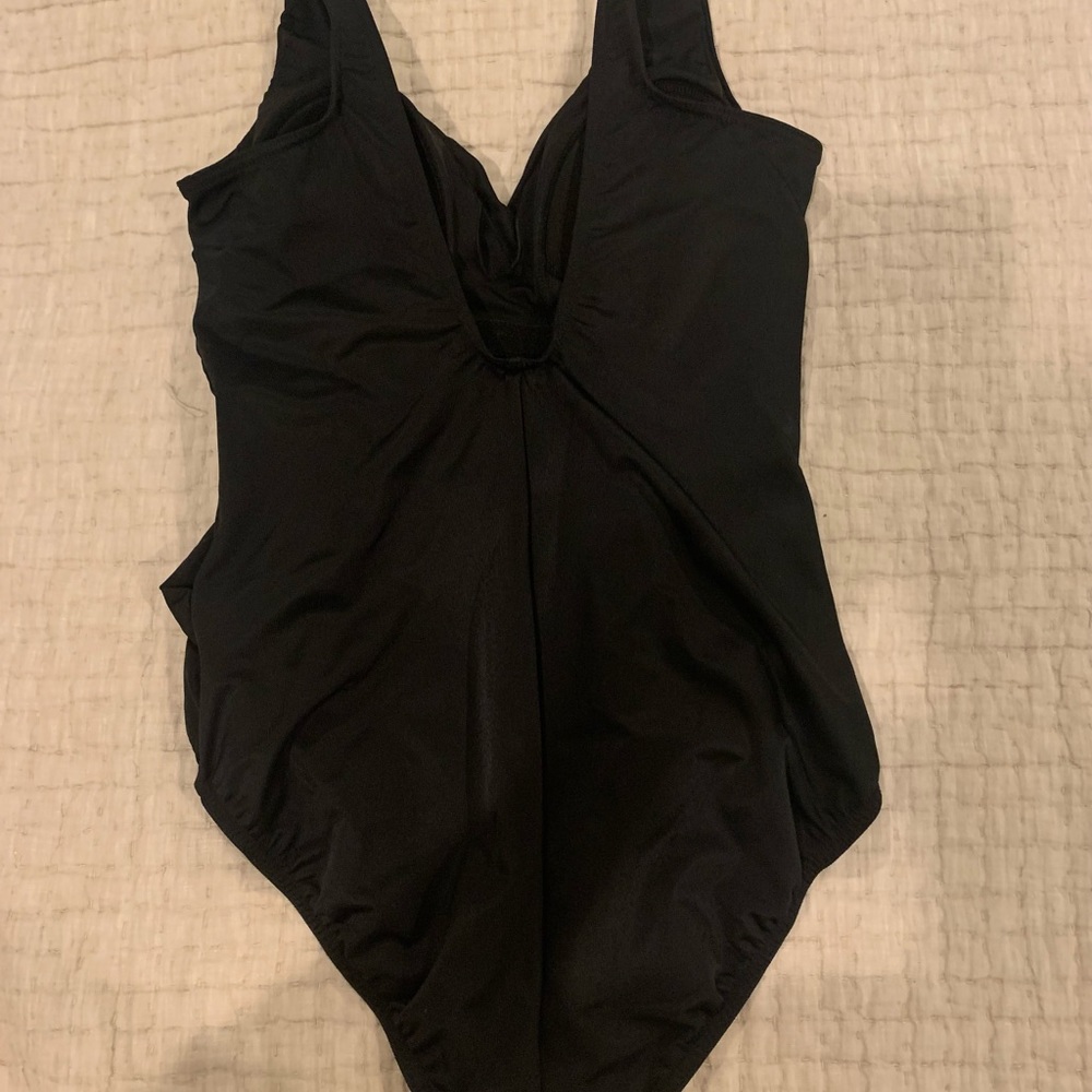 Miraclesuit Solid Crossover With Mesh - image 3